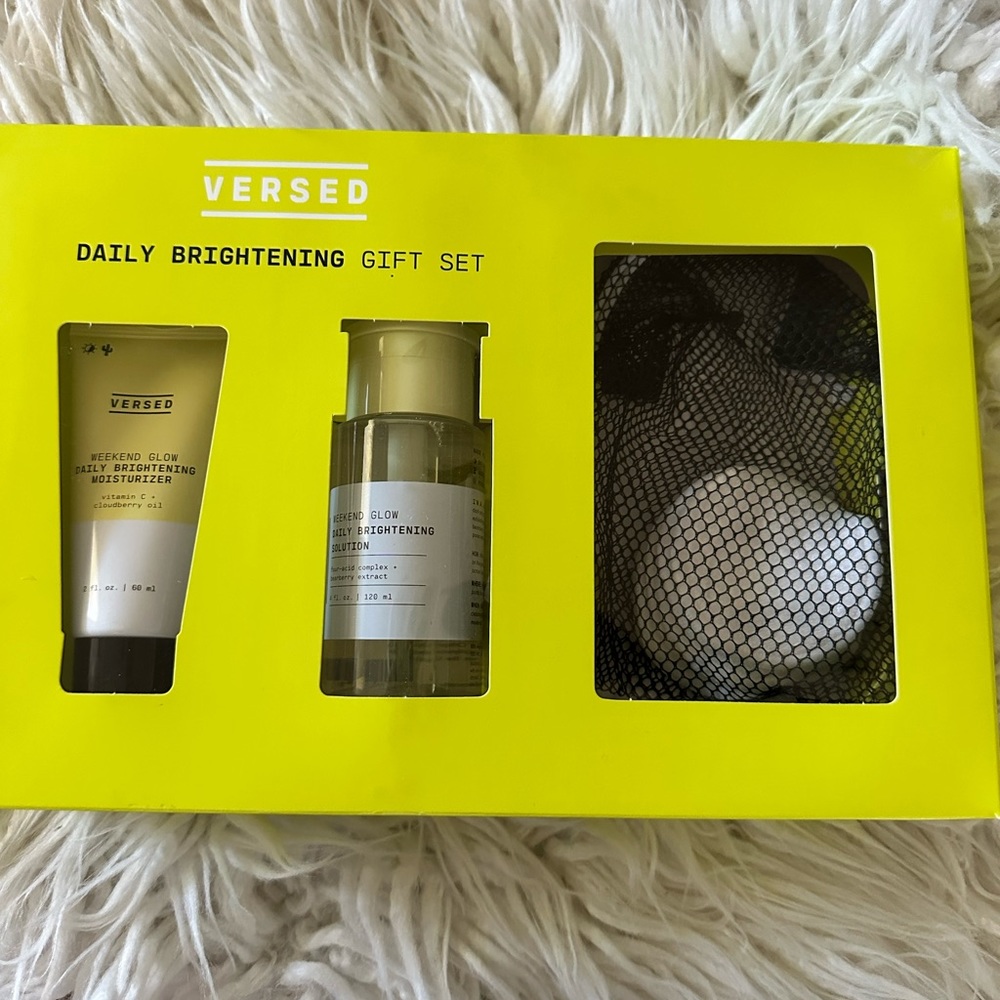 Versed daily brightening gift set moisturizer skin product NEW‎